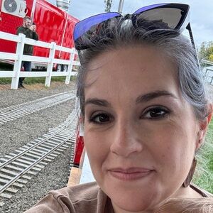 Meet your Posher, Robyn